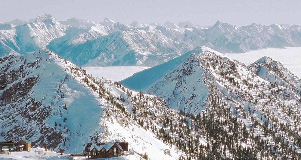 Palliser Lodge — Bellstar Hotels & Resorts Golden Exterior foto